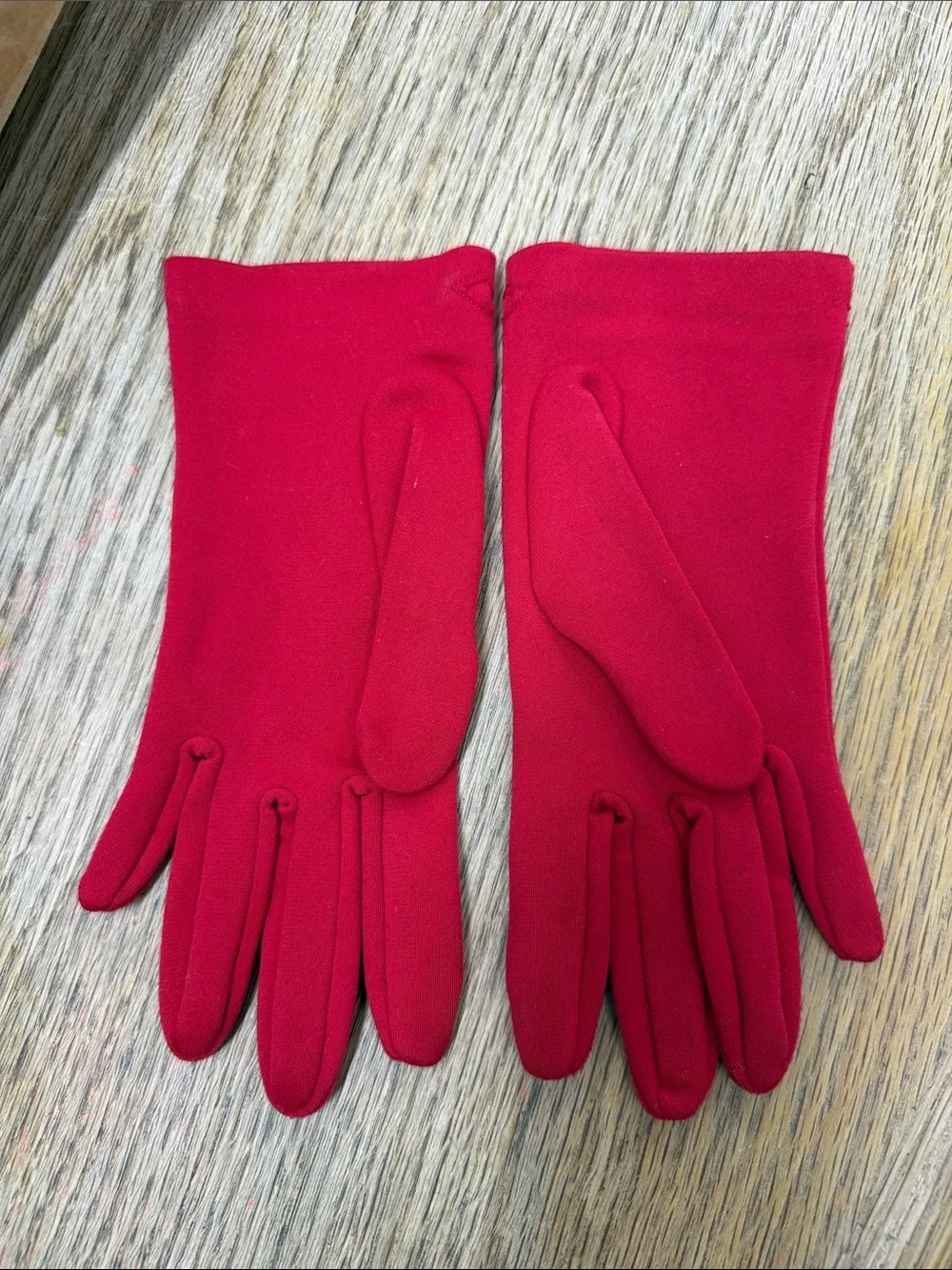 Vintage Red silk gloves with a scolloped EDGE